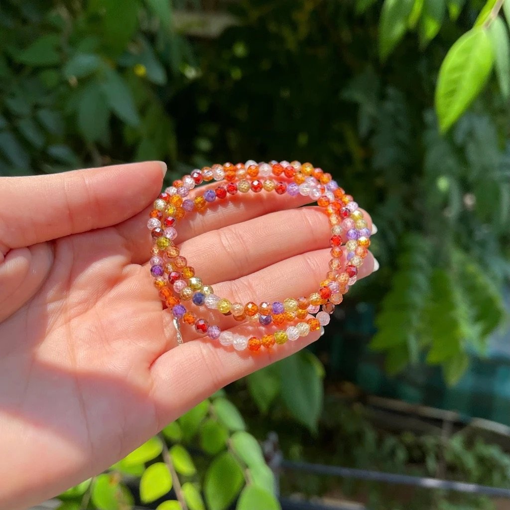 Vòng Tay Thạch Anh Cắt Giác Quấn 3 Vòng – Sang Trọng, Tỏa Sáng Năng Lượng Phong Thuỷ